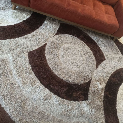 Living room rug used 270cm x 213cm with patterns