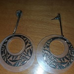 Earrings with plexiglass