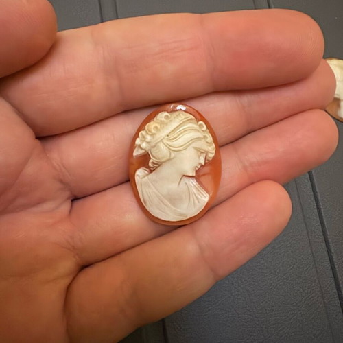 Old cameo genuine hand-carved used