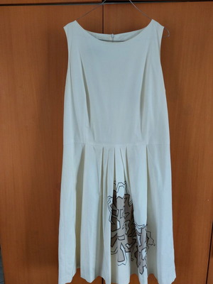 Ecru dress used, size 2XL, ideal for baptism or wedding