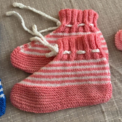 Handmade socks and slippers new, pack of 4 pairs