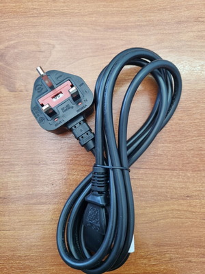 Laptop power cable with UK BS1363A plug and C19 socket, new