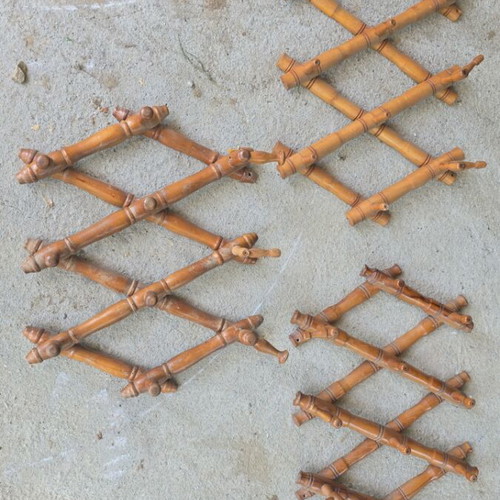 Folding hanger used