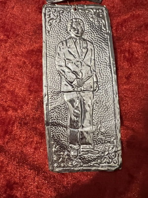 Silver votive in excellent condition