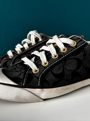 Coach athletic shoes like new, black, size 37