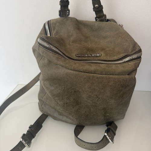 Michael Kors Lisbeth μεσαίο δερμάτινο σακίδιο, σκούρο ελιάς