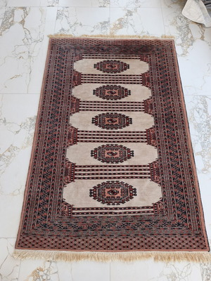 Handmade rug like new condition