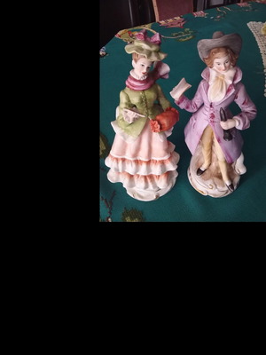 Vintage porcelain figures like new, made in Japan, 21 cm height
