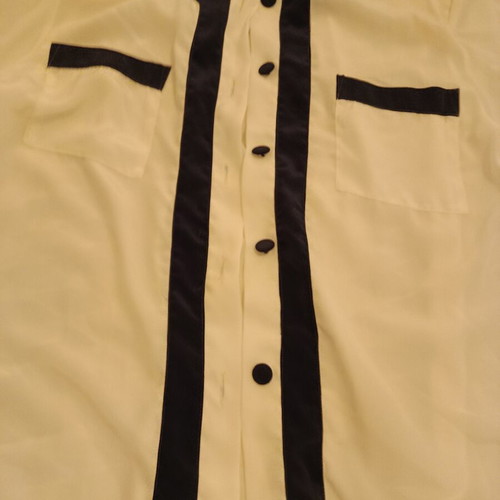 White women's shirt like new with dark blue buttons, size L