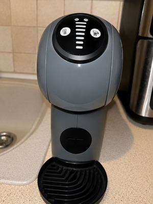 Dolce Gusto Krups Genio S coffee machine