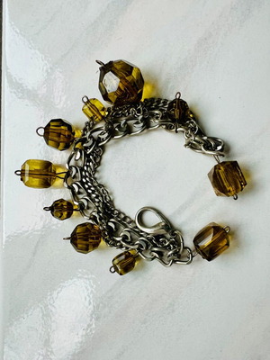 Bracelet with triple chain and khaki stones