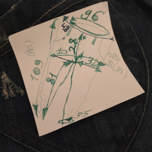 Attrattivo dark blue jeans XL, new with decorative seams