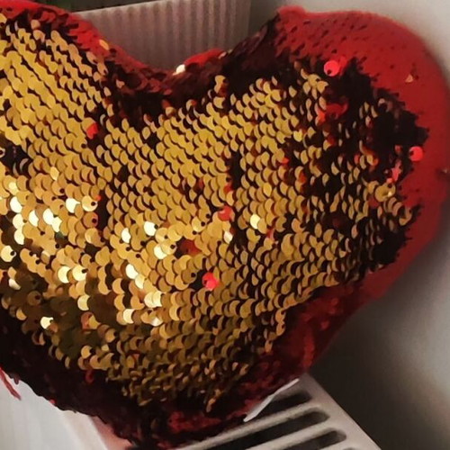 Plush heart with color-changing sequins like new