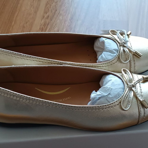 Geox ballerinas gold new, size 38