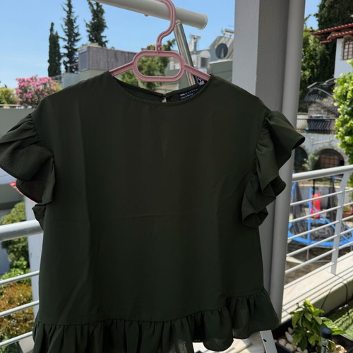 Asos short-sleeve shirt like new, olive color, size XS