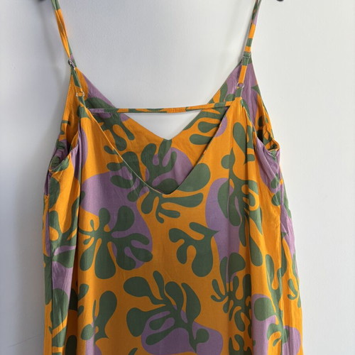 Badila dress like new, colorful with open back and side slit
