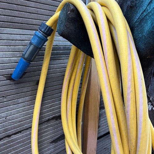 Thick hose 7 meters used with spray nozzle