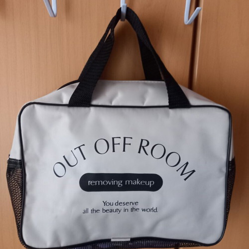 Out Off Room toiletry bag new, black and beige