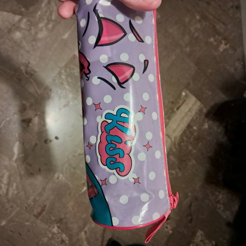 Children's pencil case like new