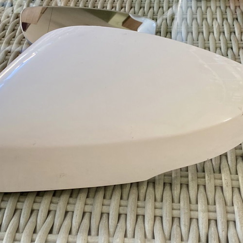 Genuine heated driver side mirror glass and white cover for VW Polo (2009-2017)