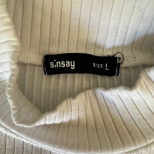 White ribbed blouse Sinsay size L like new