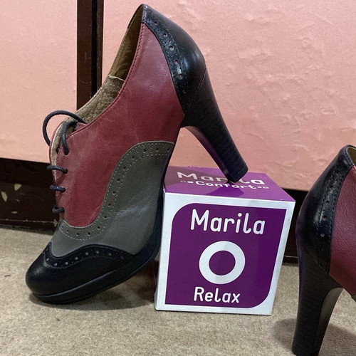 Marila leather women's shoe with heel new, size 36, black and red