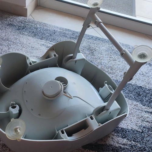 Chicco Baby Bath Tub with Shower Base like new