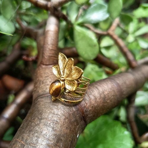 Ring like new gold color stainless steel
