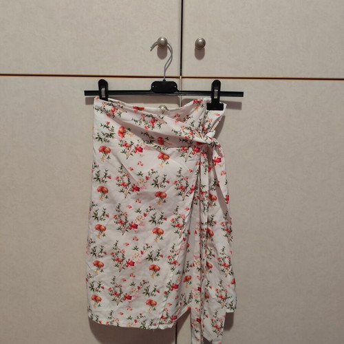 Floral pareo like new, multicolored, polyester