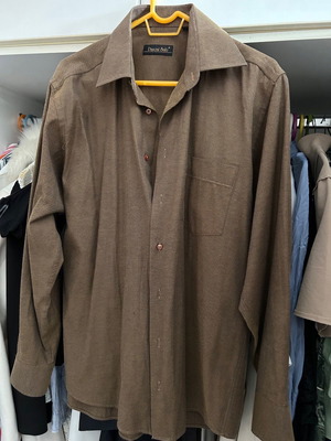 Shirt used brown, size L