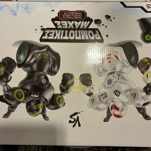 Robot robotic battles 2 robots like new with remote controls, light and sounds