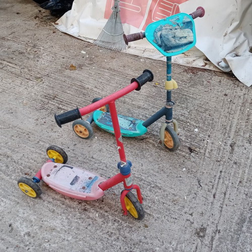 Children's scooters used, set of 2