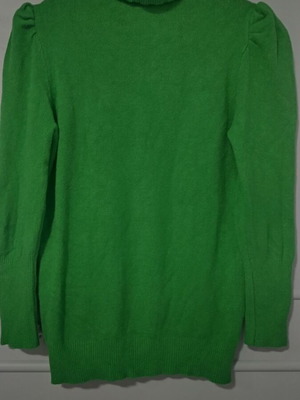 Women's green sweater like new
