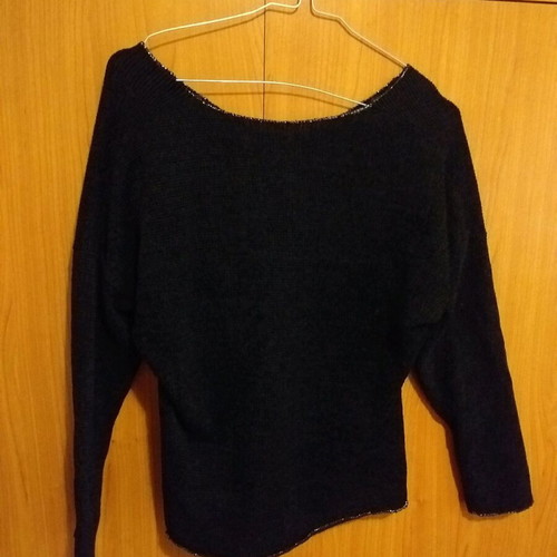 Woolen sweater like new in excellent condition