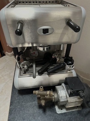 La San Marco Επαγγελματική Καφετιέρα Espresso 2 Group σαν καινούργιο
