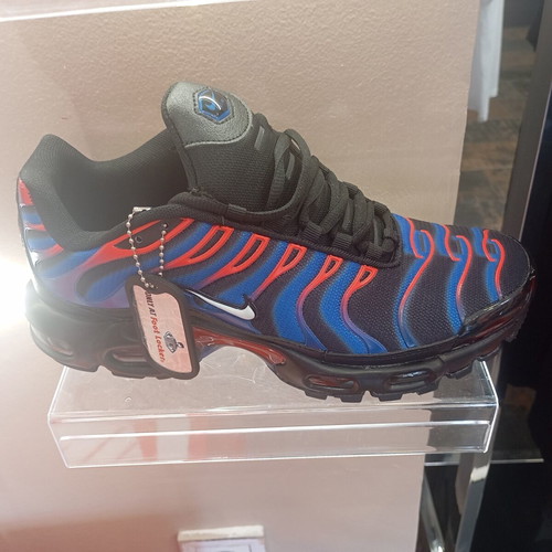 Nike athletic shoes new, comfortable and lightweight