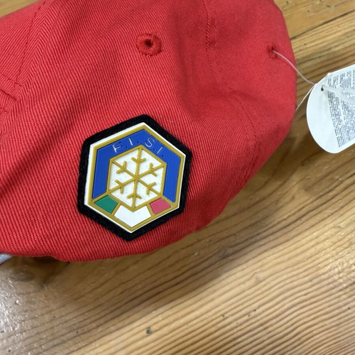 Fila red hat new