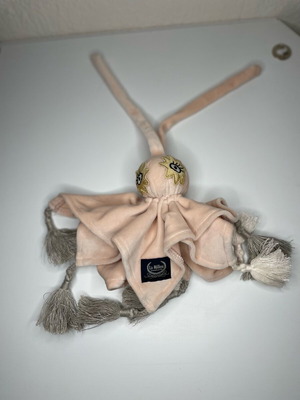 La Millou Bunny Velvet Powder Pink дрънкалка и одеяло за утеха ново