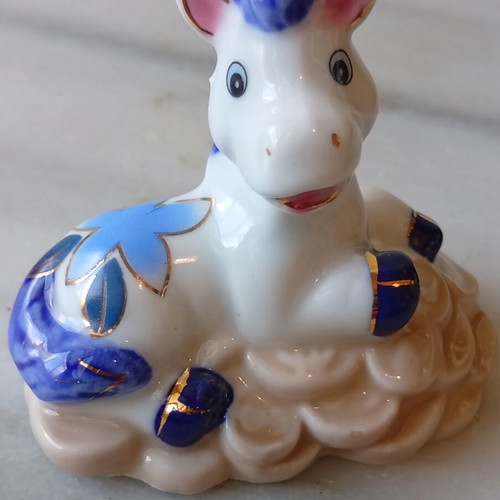 Porcelain figurine USSR 6/6.5 cm like new