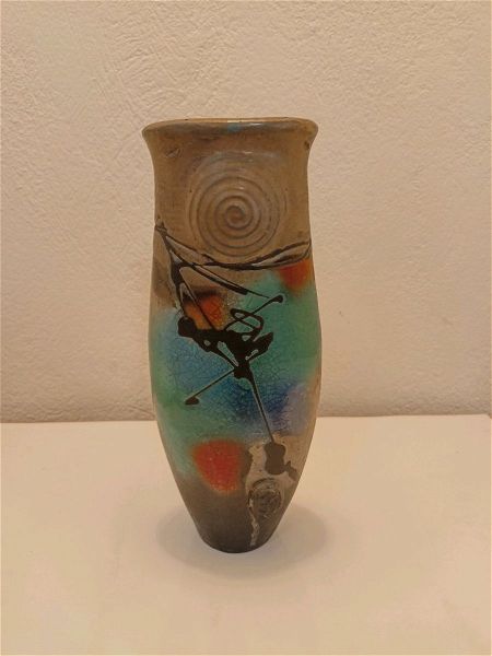  vazo keramiko