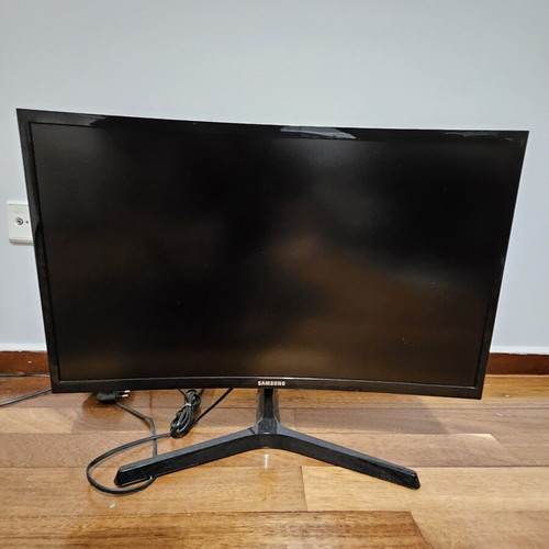 Samsung C24F396FHU Curved Gaming Monitor 23.5" FHD 4ms GTG like new
