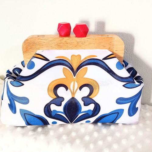 Handmade clutch bag with pink buttons, wooden handle and velvet lining, new