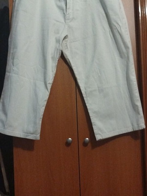 White Bermuda shorts like new size 5XL