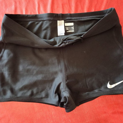 Nike Swim kids' swim shorts, black, size L (12-14 years)