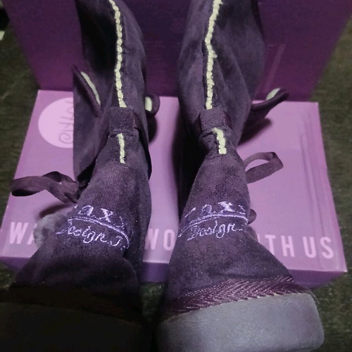 Khrio women's boots with fur new, size 41, purple