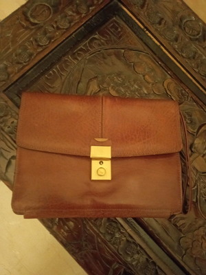 Men's leather wrist bag like new, brown