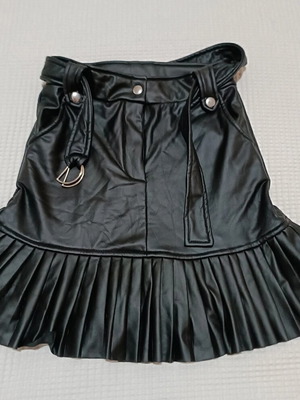 Faux leather skirt new, size XS-S, black