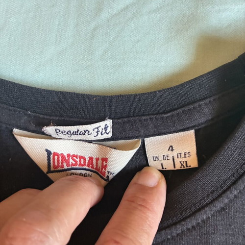 Lonsdale London Black Graphic T-Shirt Regular Fit Size L XL vintage top like new
