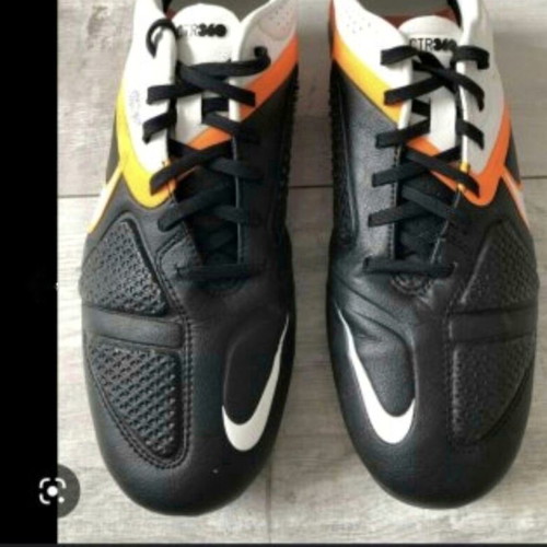 Nike Kanga-Lite CTR 360 football boots new, black, size 38.5