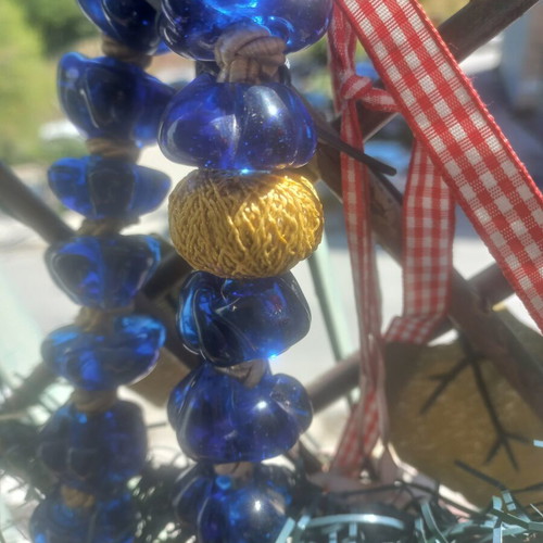 Decorative tabletop worry beads like new, deep blue with gold details